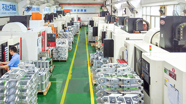 深圳超聲波塑料焊接機：醫(yī)療器械制造的精密利器